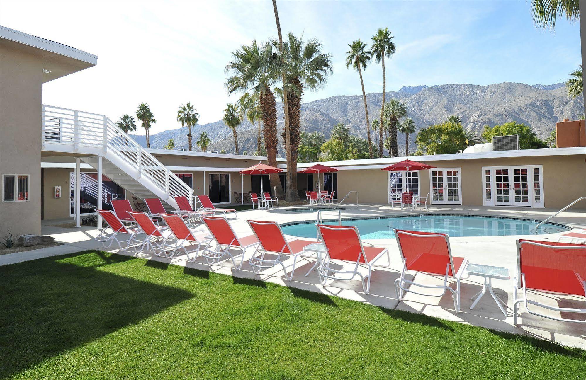 Bearfoot Inn - Clothing Optional Hotel For Gay Men Palm Springs Zewnętrze zdjęcie